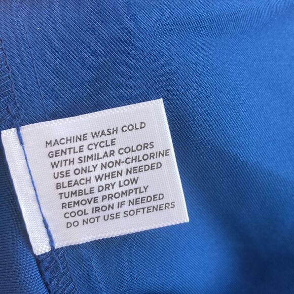 Lady Hagen 7” Essential Shorts in Navy Estate - Picture 6 of 11